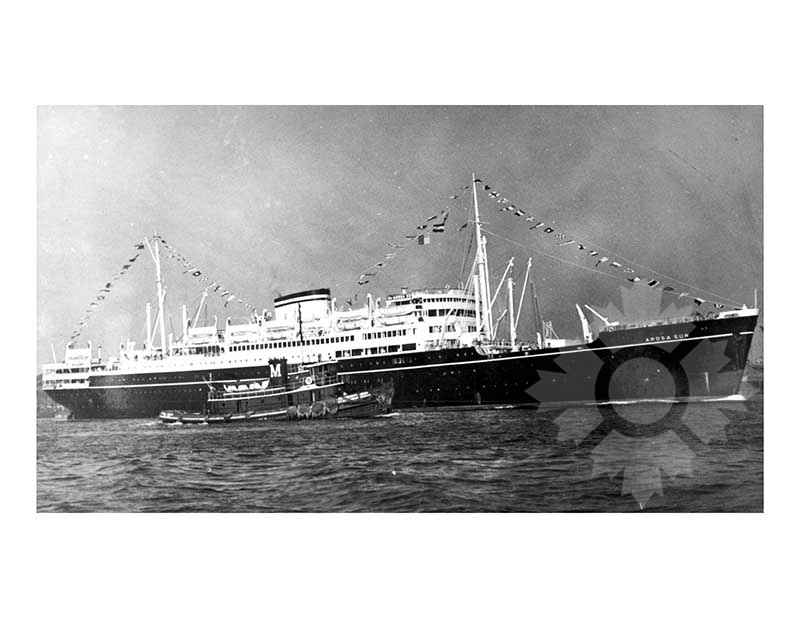 Black and white photo of the ship Arosa Sun (MS)