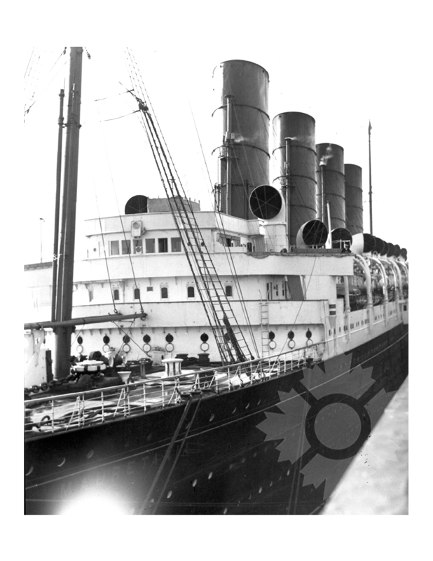 Black and white photo of the ship Mauretania I (RMS) (1906-1935)