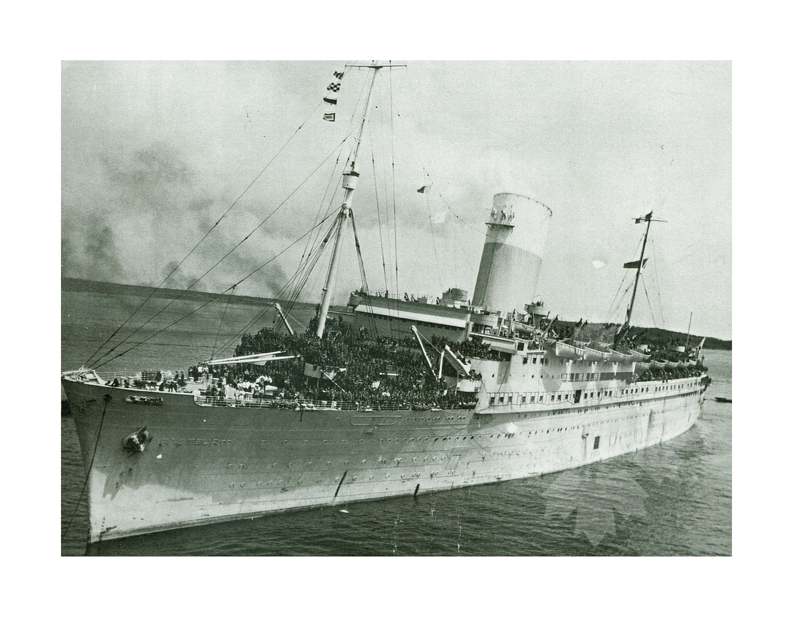 Black and white photo of the ship Pasteur (SS) (1938-1957) WWII